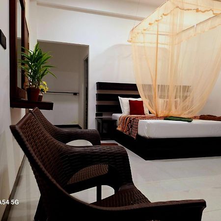 Ella Odyssey Inn المظهر الخارجي الصورة