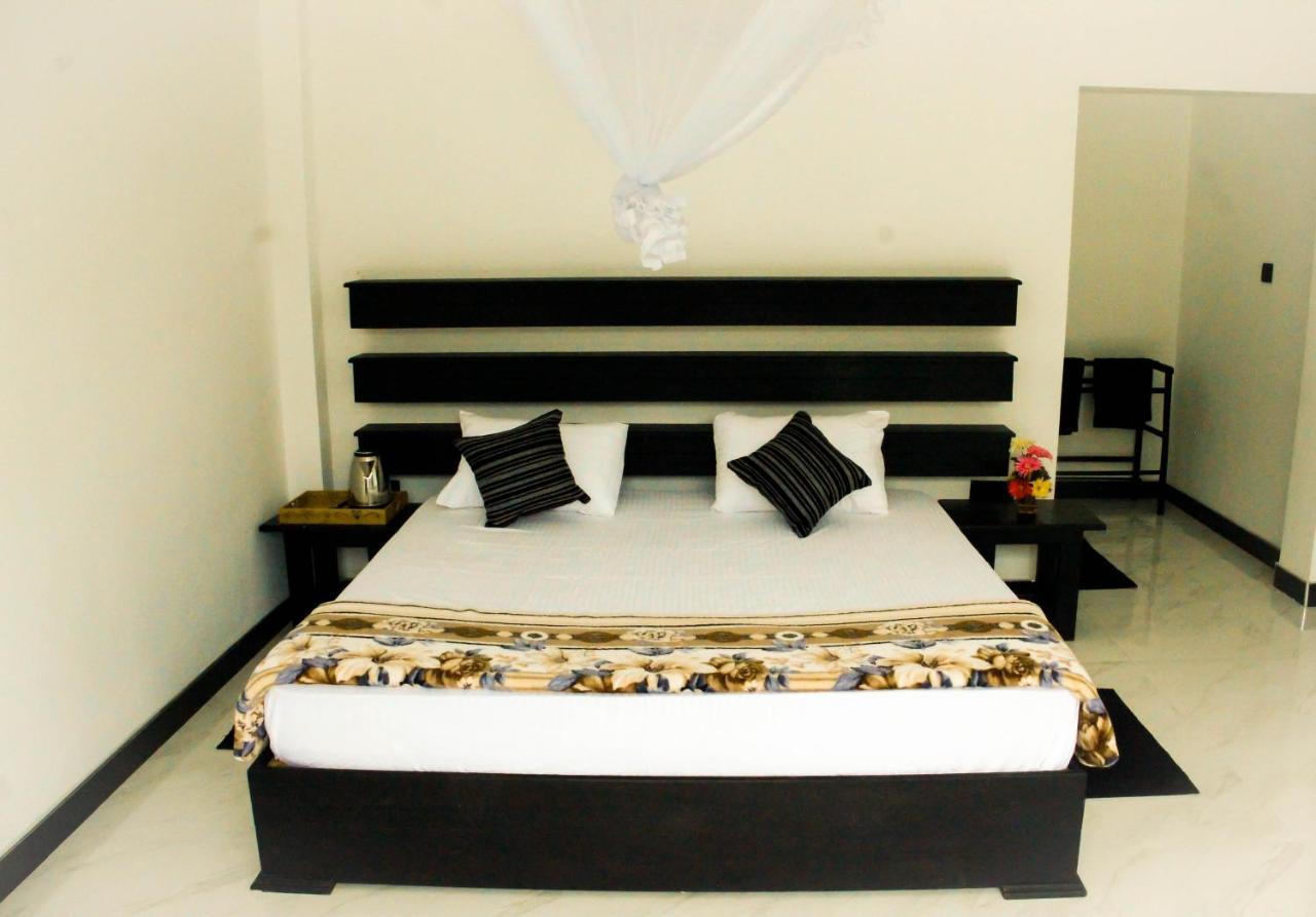 Ella Odyssey Inn المظهر الخارجي الصورة