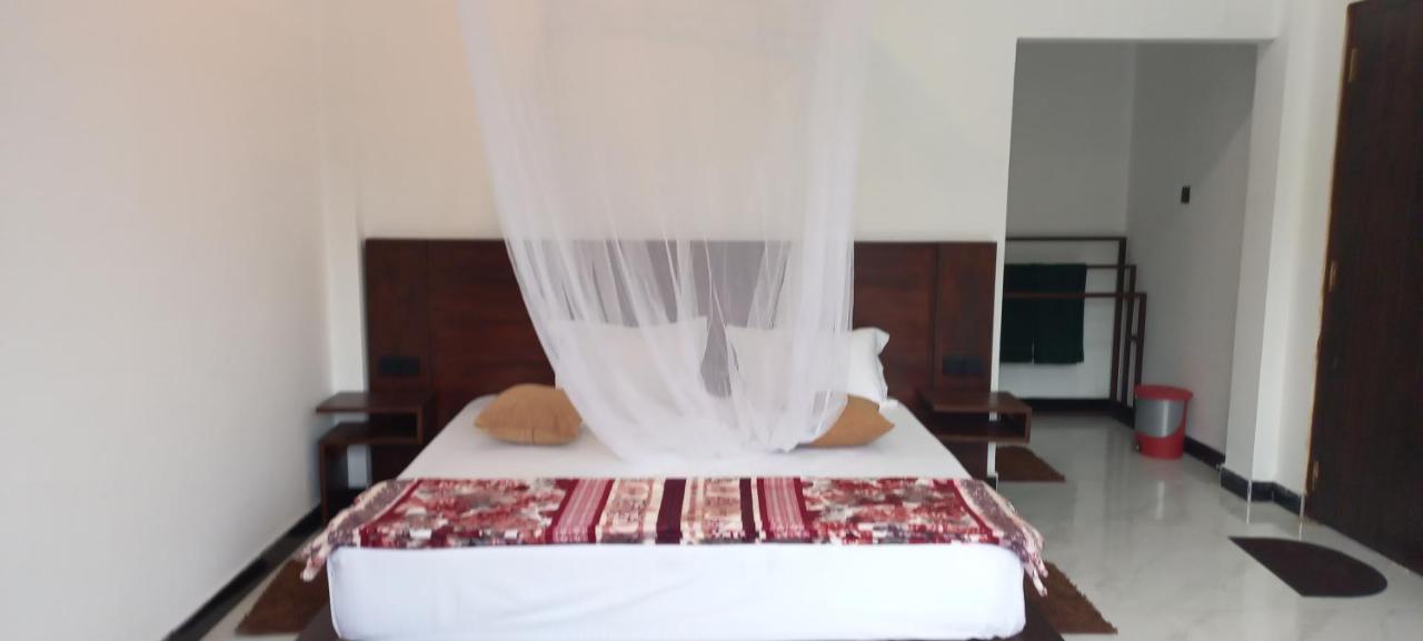 Ella Odyssey Inn الغرفة الصورة