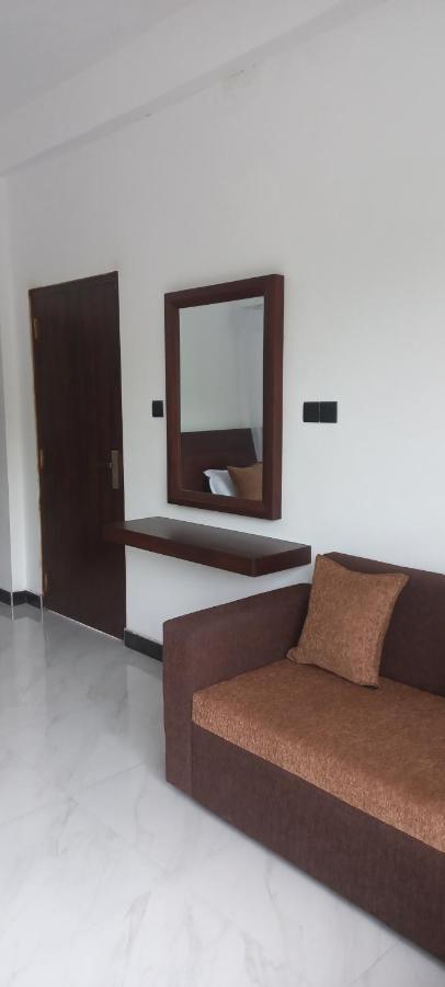 Ella Odyssey Inn المظهر الخارجي الصورة