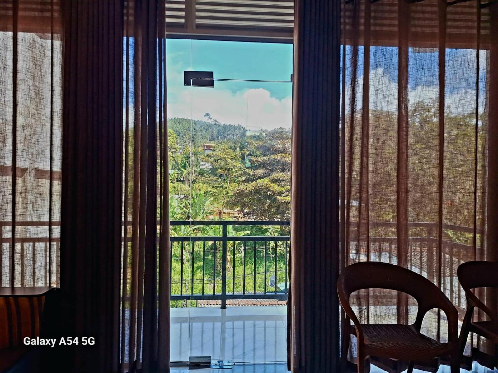 Ella Odyssey Inn المظهر الخارجي الصورة