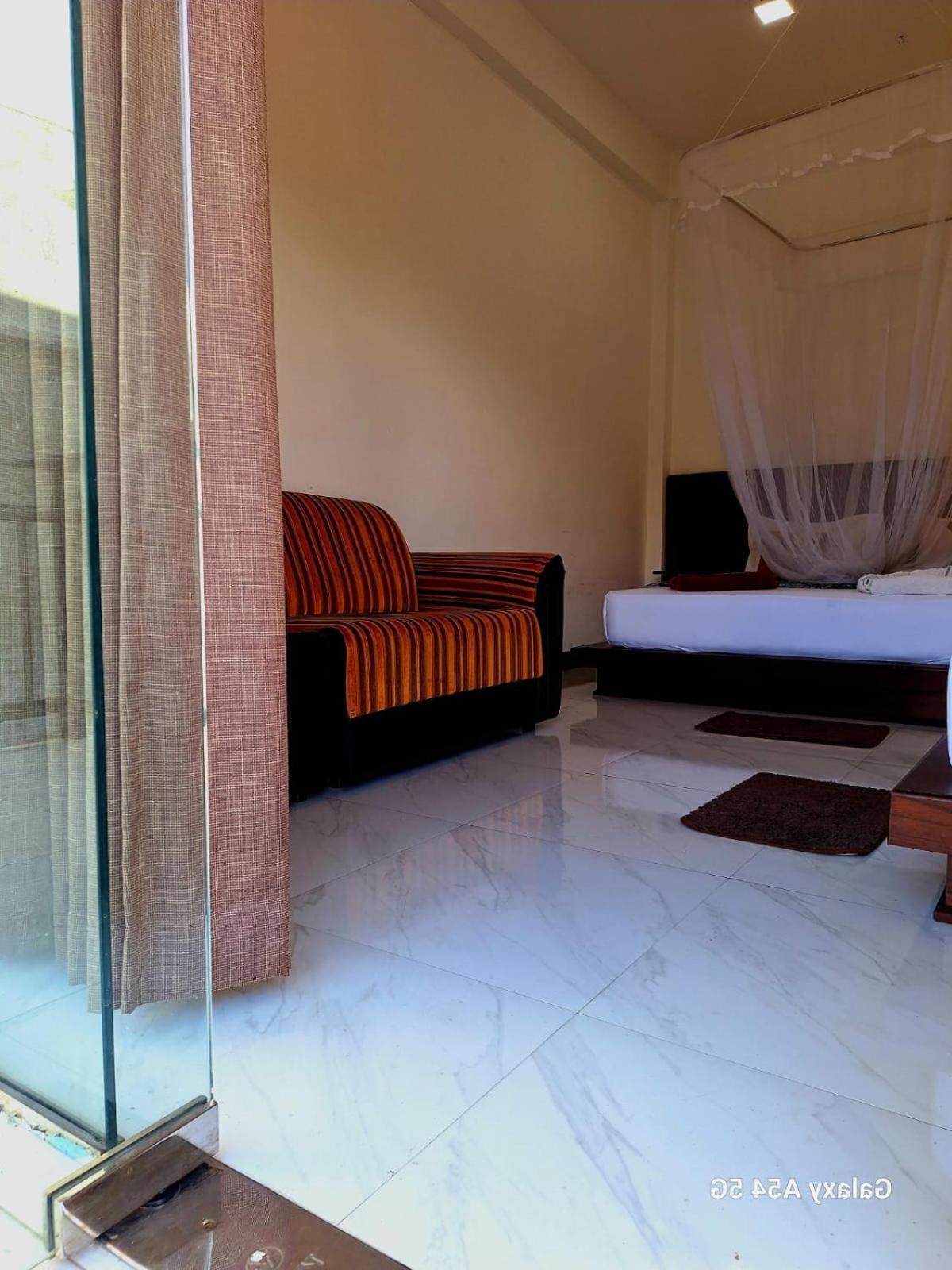Ella Odyssey Inn المظهر الخارجي الصورة