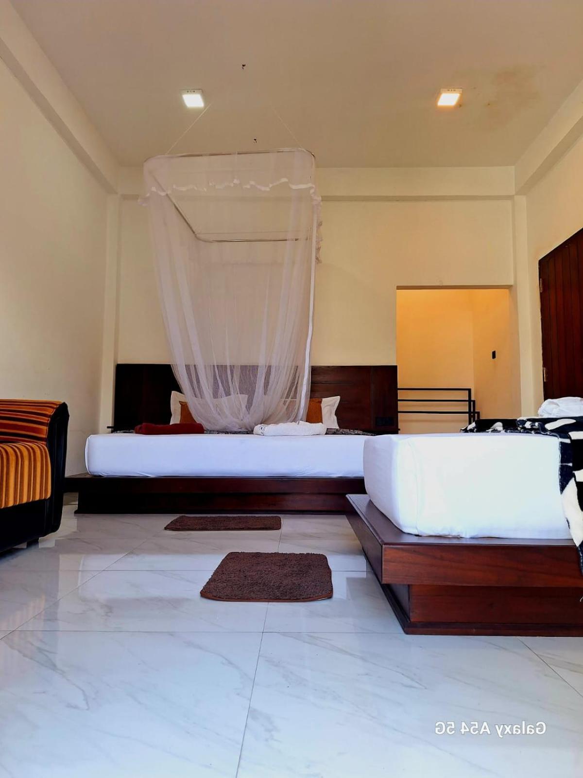 Ella Odyssey Inn المظهر الخارجي الصورة