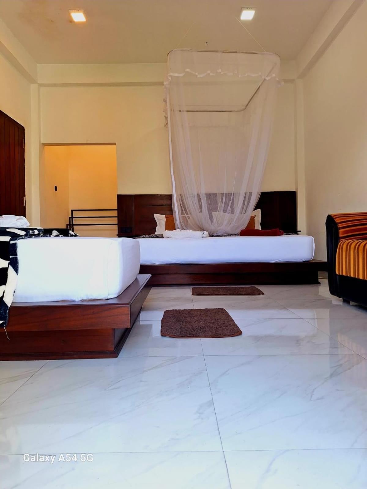 Ella Odyssey Inn المظهر الخارجي الصورة